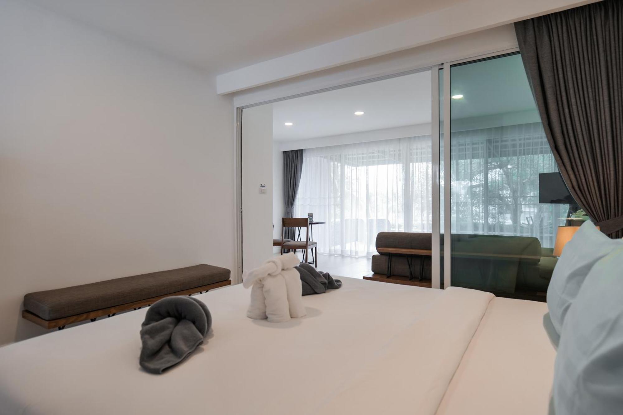 Seanery Beach Resort Bang Saphan Exterior foto